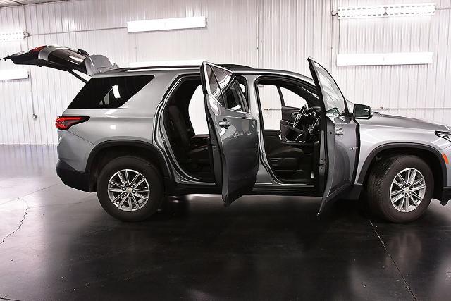 2023 Chevrolet Traverse AWD LT Cloth