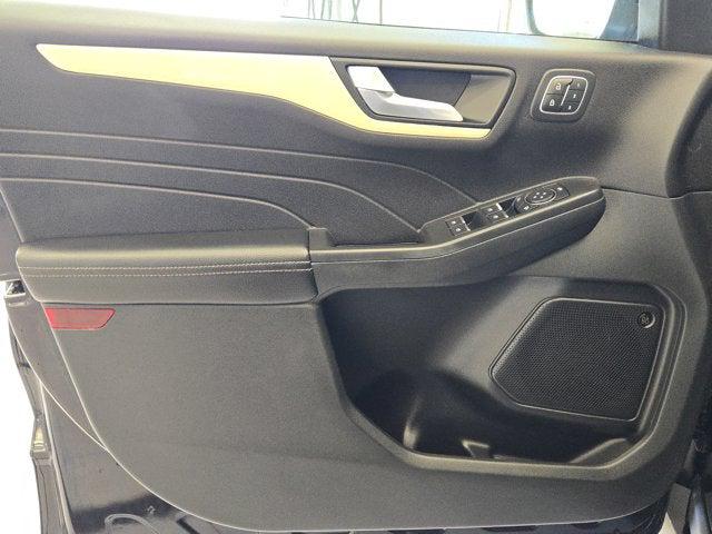 2021 Ford Escape Titanium Hybrid