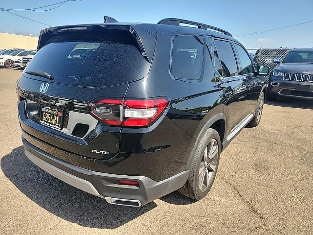 2023 Honda Pilot AWD Elite