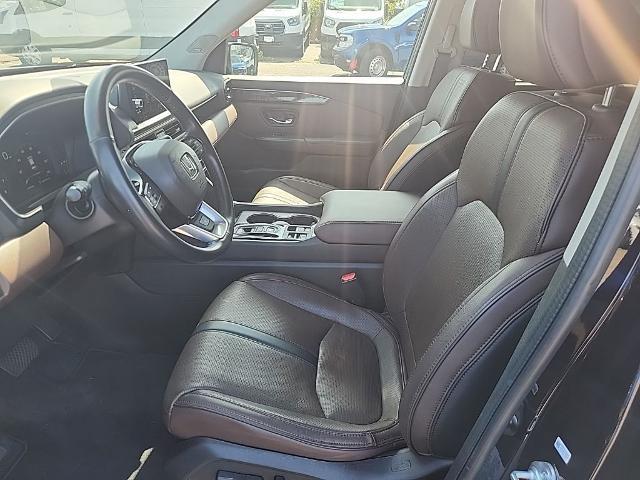 2023 Honda Pilot AWD Elite