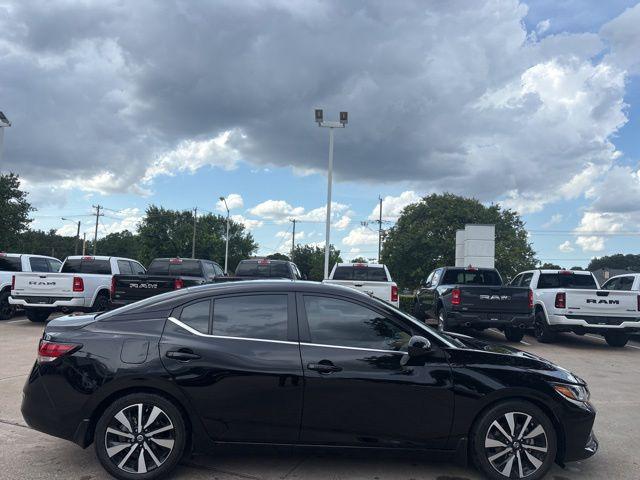 2022 Nissan Sentra SV Xtronic CVT