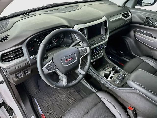 2023 GMC Acadia AWD SLT