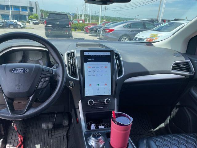 2021 Ford Edge SE