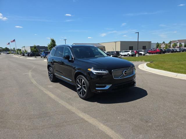 2024 Volvo XC90 B6 Plus Bright Theme 6-Seater