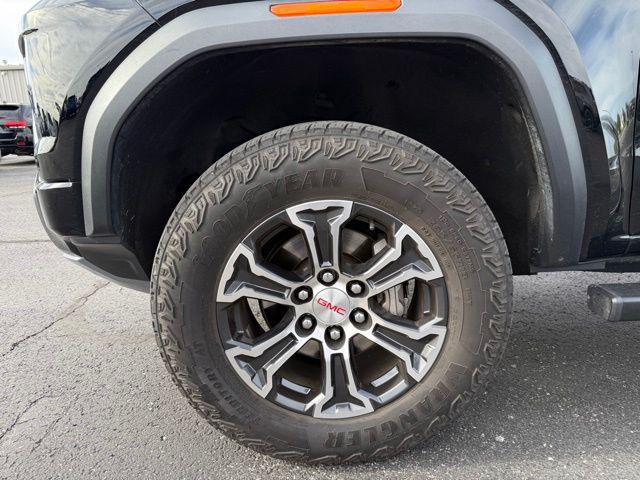 2024 GMC Canyon 4WD AT4