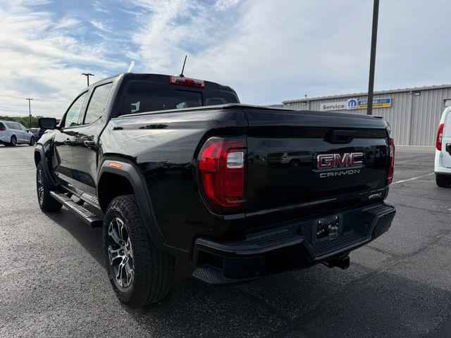 2024 GMC Canyon 4WD AT4