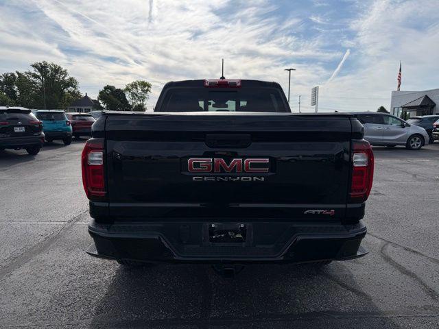 2024 GMC Canyon 4WD AT4