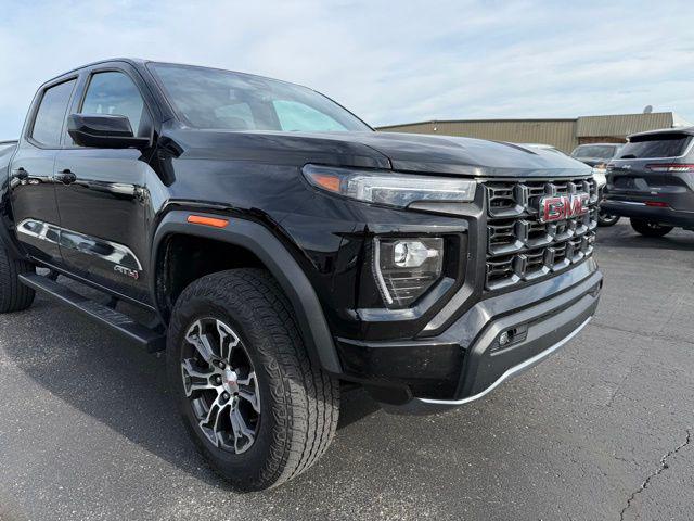 2024 GMC Canyon 4WD AT4