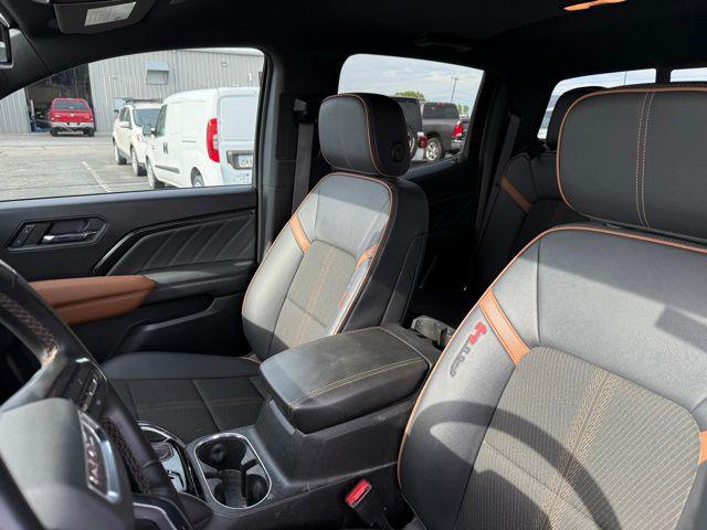 2024 GMC Canyon 4WD AT4