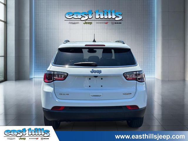 2023 Jeep Compass Latitude Lux FWD