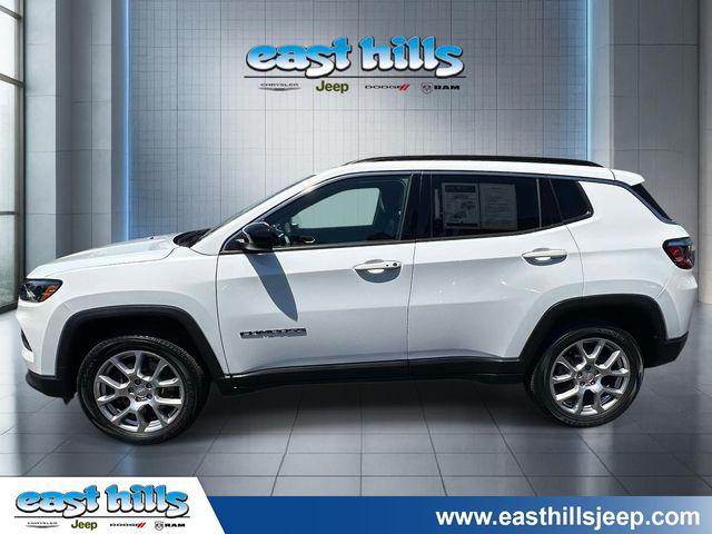 2023 Jeep Compass Latitude Lux FWD