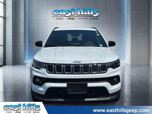 2023 Jeep Compass Latitude Lux FWD
