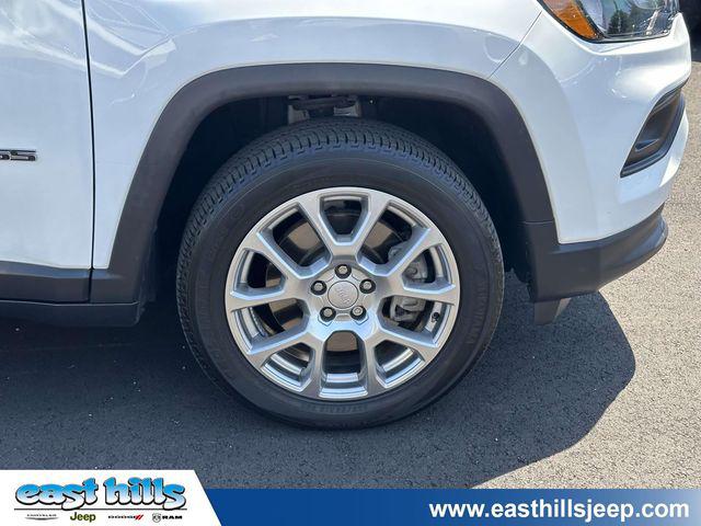2023 Jeep Compass Latitude Lux FWD