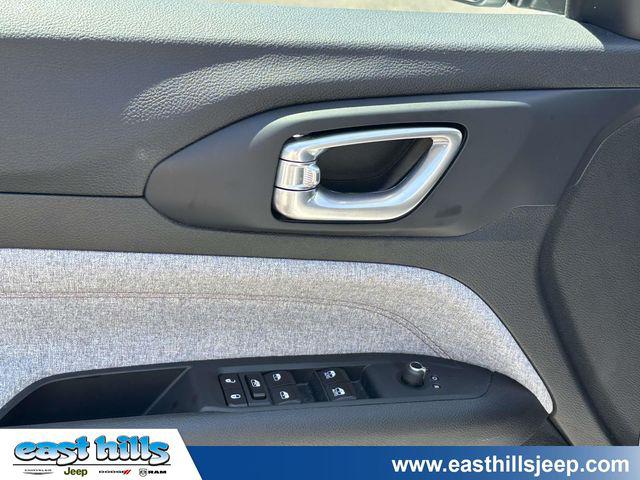 2023 Jeep Compass Latitude Lux FWD