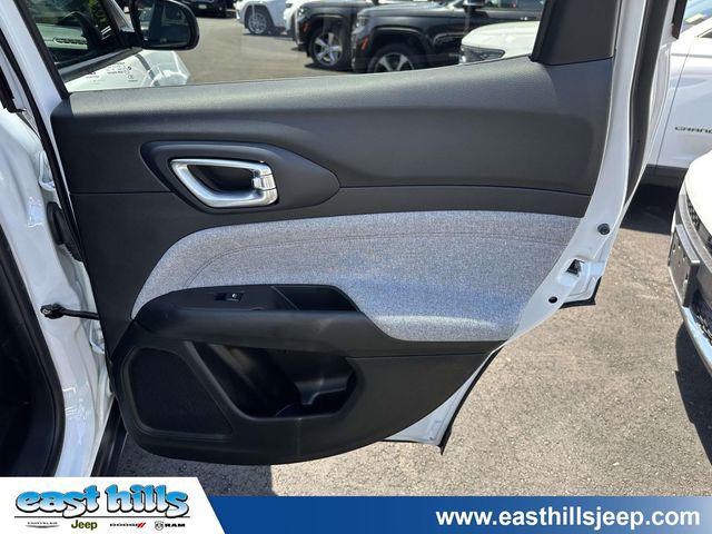 2023 Jeep Compass Latitude Lux FWD