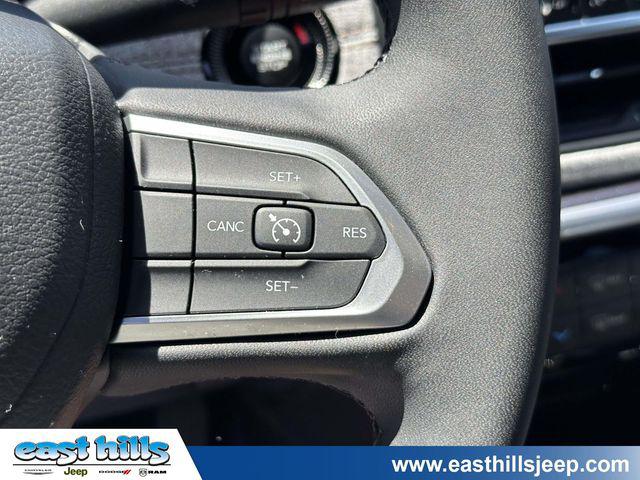 2023 Jeep Compass Latitude Lux FWD