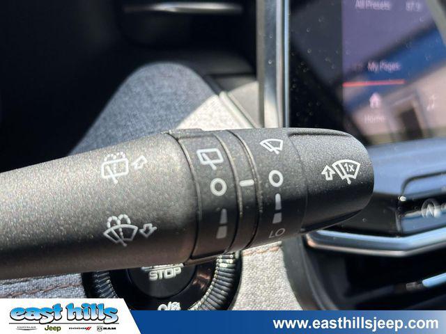 2023 Jeep Compass Latitude Lux FWD