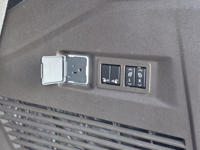 2023 GMC Yukon 2WD SLT