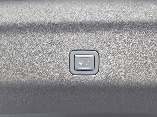 2023 GMC Yukon 2WD SLT
