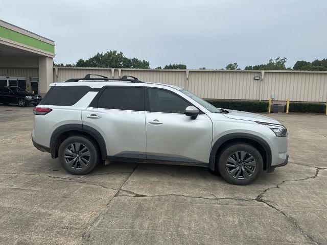 2024 Nissan Pathfinder SV FWD