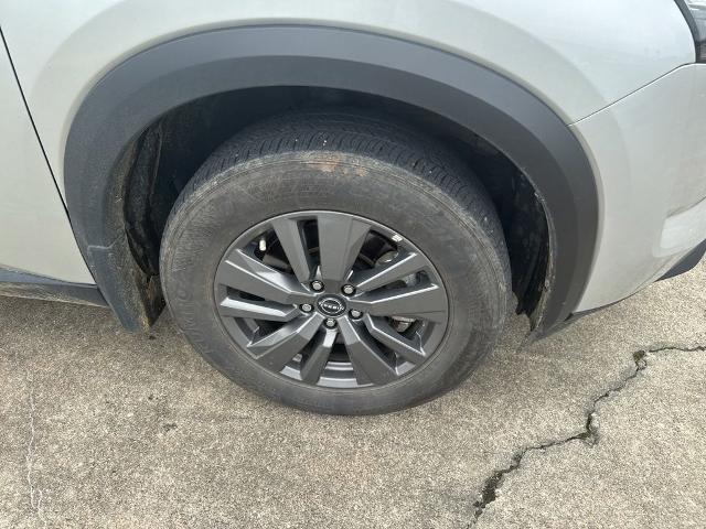 2024 Nissan Pathfinder SV FWD