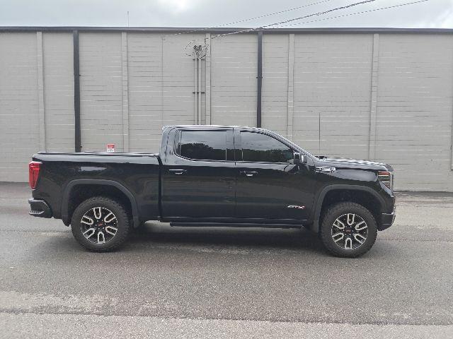 2025 GMC Sierra 1500 4WD Crew Cab Short Box AT4
