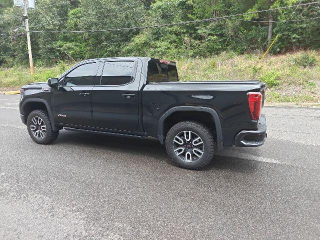 2025 GMC Sierra 1500 4WD Crew Cab Short Box AT4