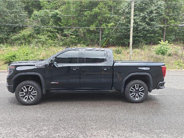 2025 GMC Sierra 1500 4WD Crew Cab Short Box AT4