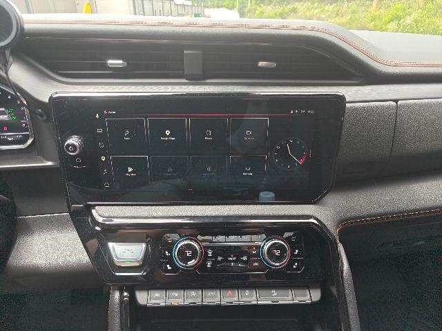 2025 GMC Sierra 1500 4WD Crew Cab Short Box AT4