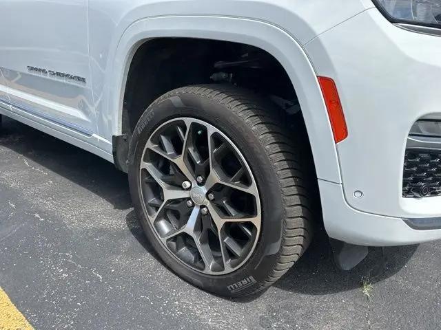 2023 Jeep Grand Cherokee Summit Reserve