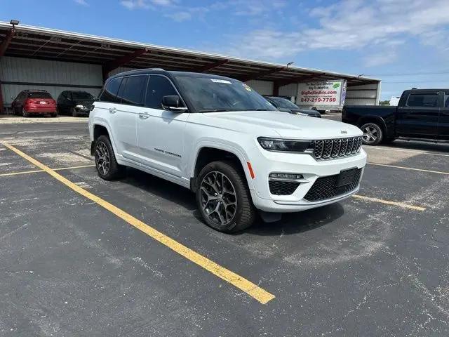 2023 Jeep Grand Cherokee Summit Reserve for sale in Sterling, IL