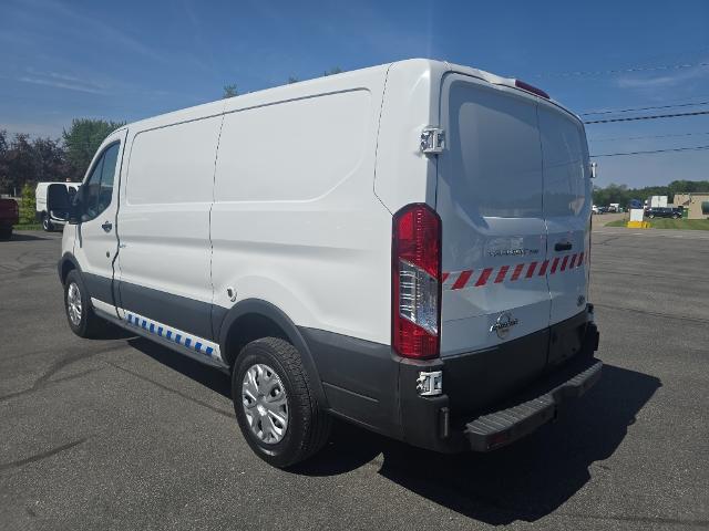 2015 Ford Transit 130 WB Low Roof Cargo