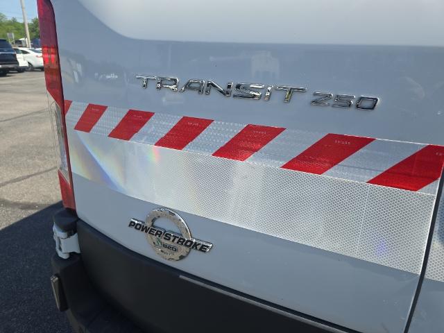 2015 Ford Transit 130 WB Low Roof Cargo