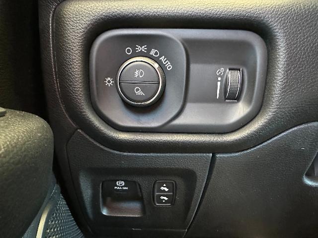2023 Ram 1500 Big Horn Crew Cab 4x4 6'4" Box