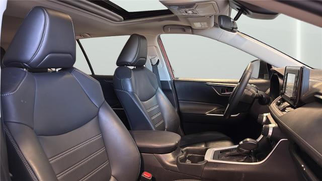 2020 Toyota RAV4 XLE Premium