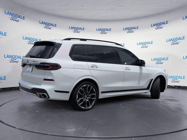 2025 BMW X7 M60i
