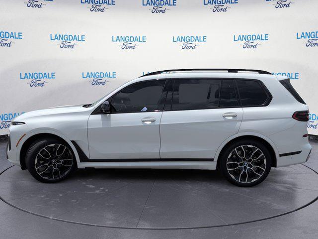 2025 BMW X7 M60i