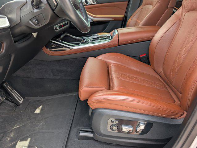 2025 BMW X7 M60i