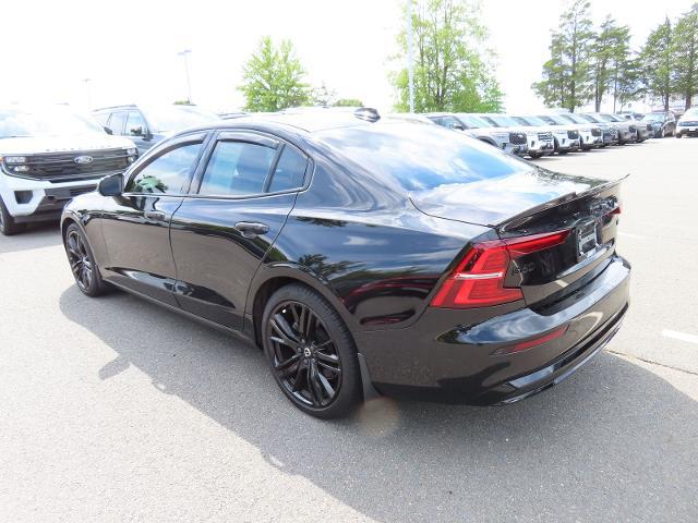 2024 Volvo S60 B5 Plus Black Edition