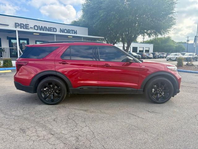2024 Ford Explorer ST-Line