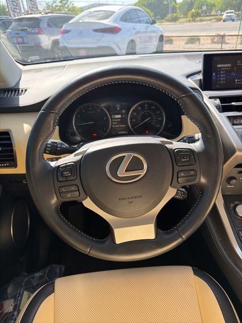 2016 Lexus NX 200t 200t