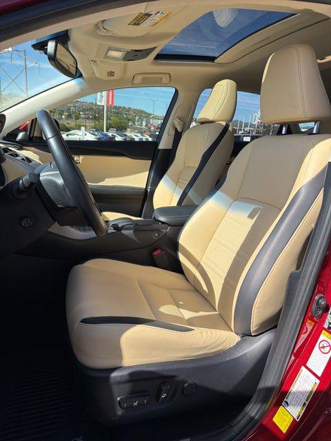 2016 Lexus NX 200t 200t