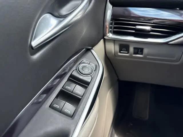 2022 Cadillac XT4 FWD Luxury