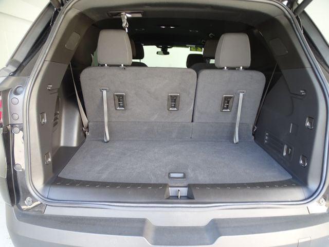 2023 Chevrolet Traverse AWD LT Cloth