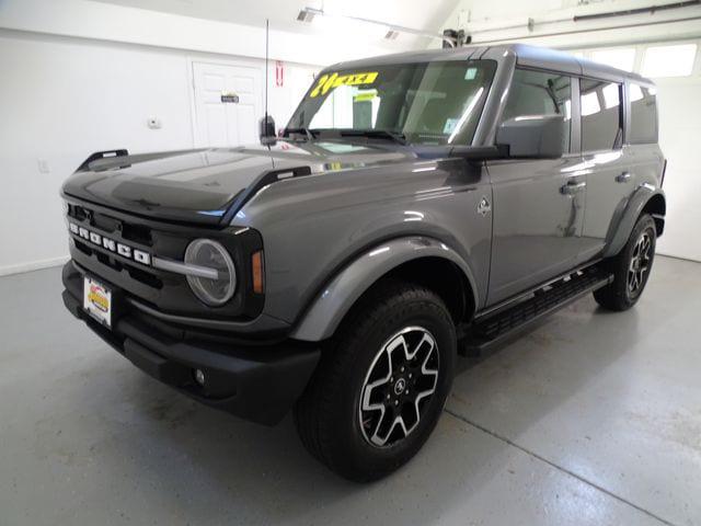 2024 Ford Bronco Outer Banks
