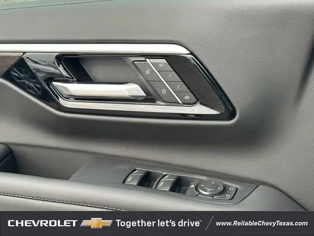 2026 Chevrolet Suburban LT, RWD