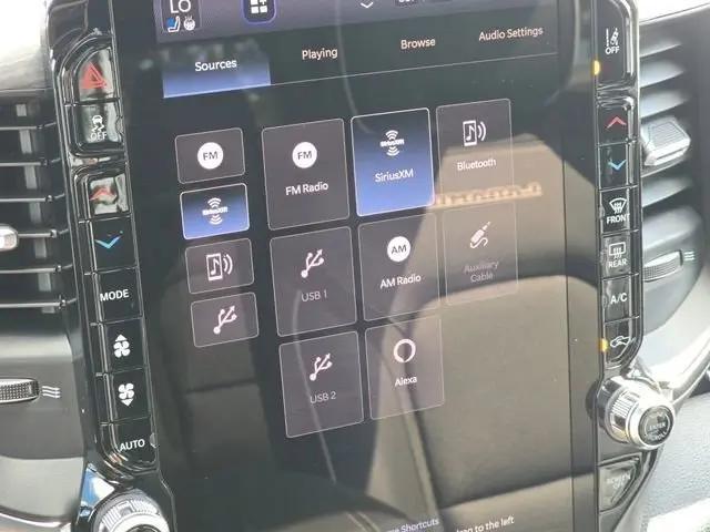 2026 Ram 1500 Laramie Crew Cab 4x4 5'7" Box