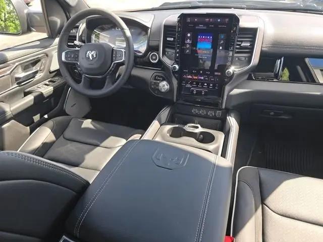 2026 Ram 1500 Laramie Crew Cab 4x4 5'7" Box