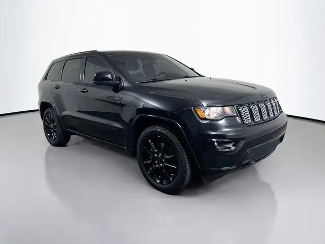 2021 Jeep Grand Cherokee Laredo X 4x2
