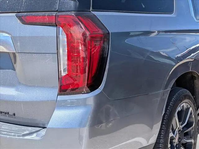 2022 GMC Yukon XL 4WD Denali
